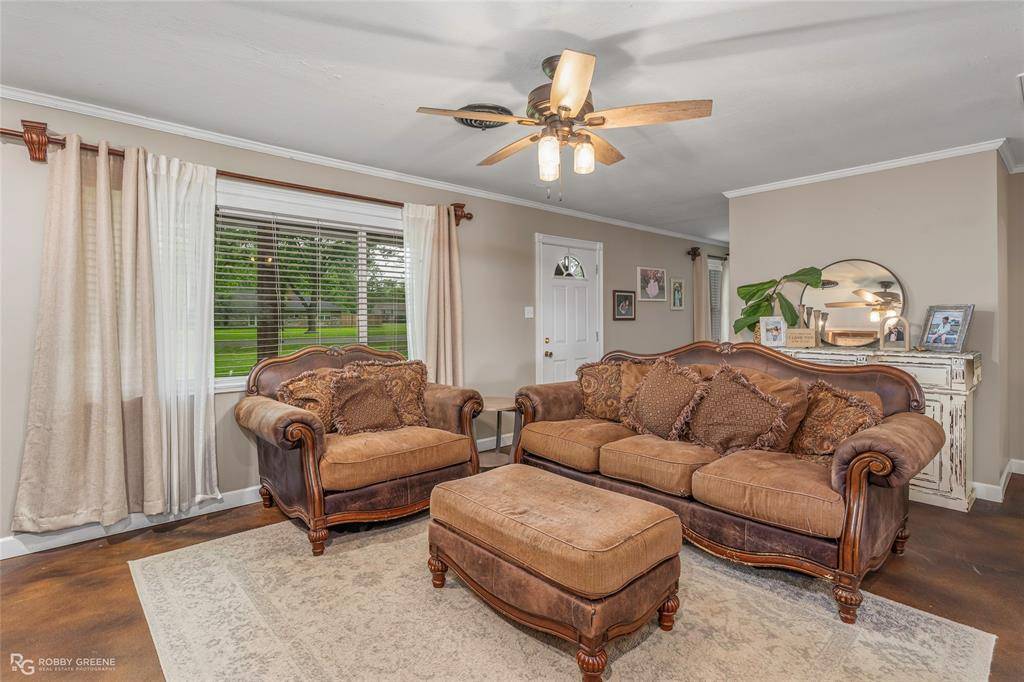 1108 Buckhall Road, Bossier City, LA 71111