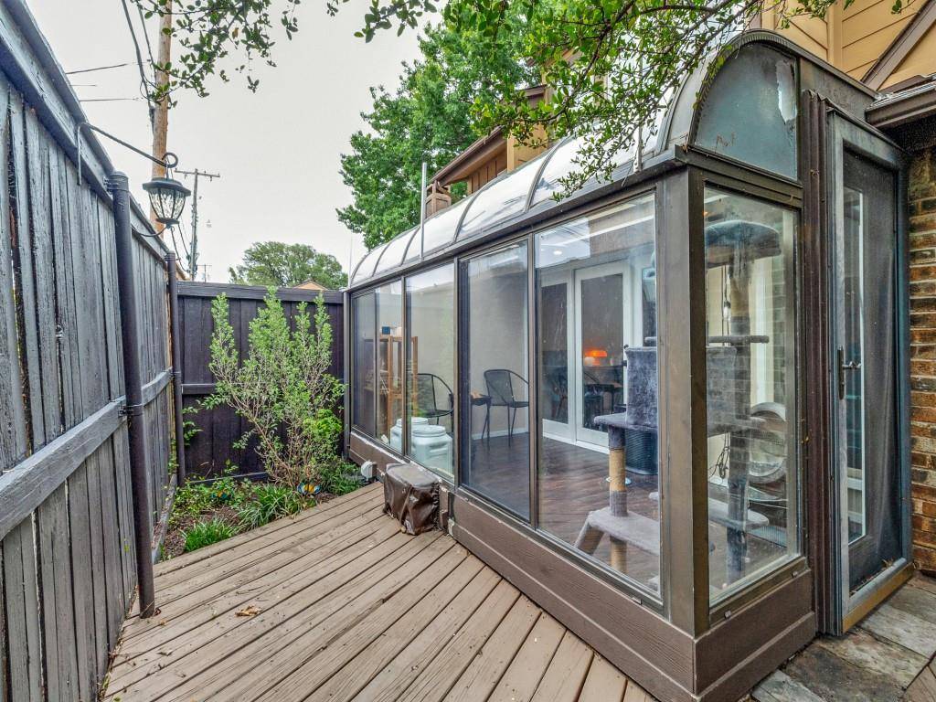 3139 Golden Oak, Farmers Branch, TX 75234