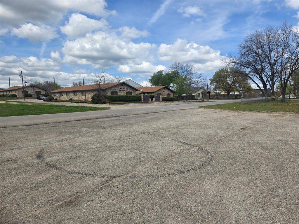 5840 Calloway Street, Sansom Park, TX 76114