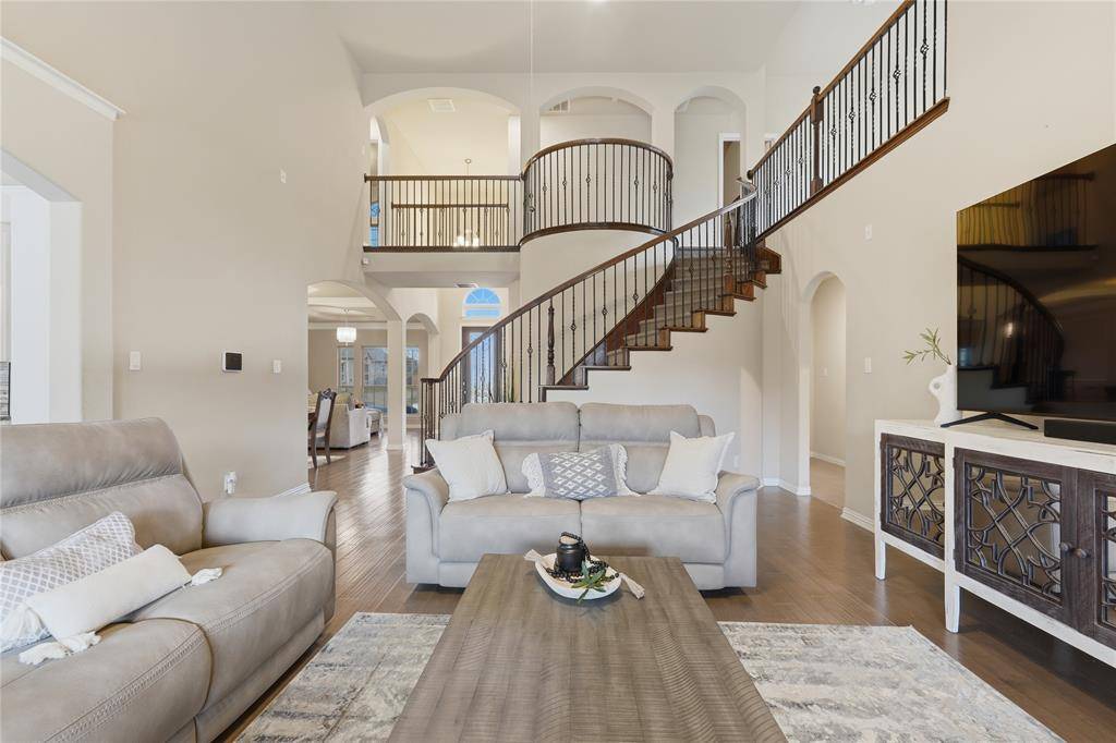 1808 River Run Drive, Desoto, TX 75115