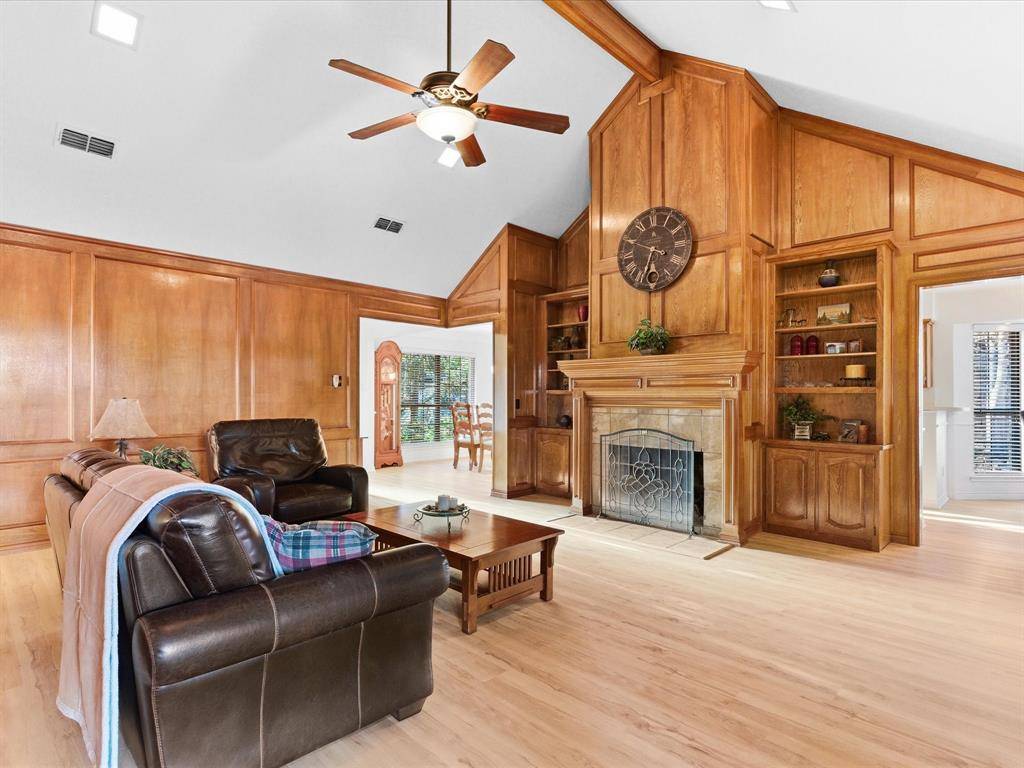 4644 Ridgeside Drive, North Richland Hills, TX 76180