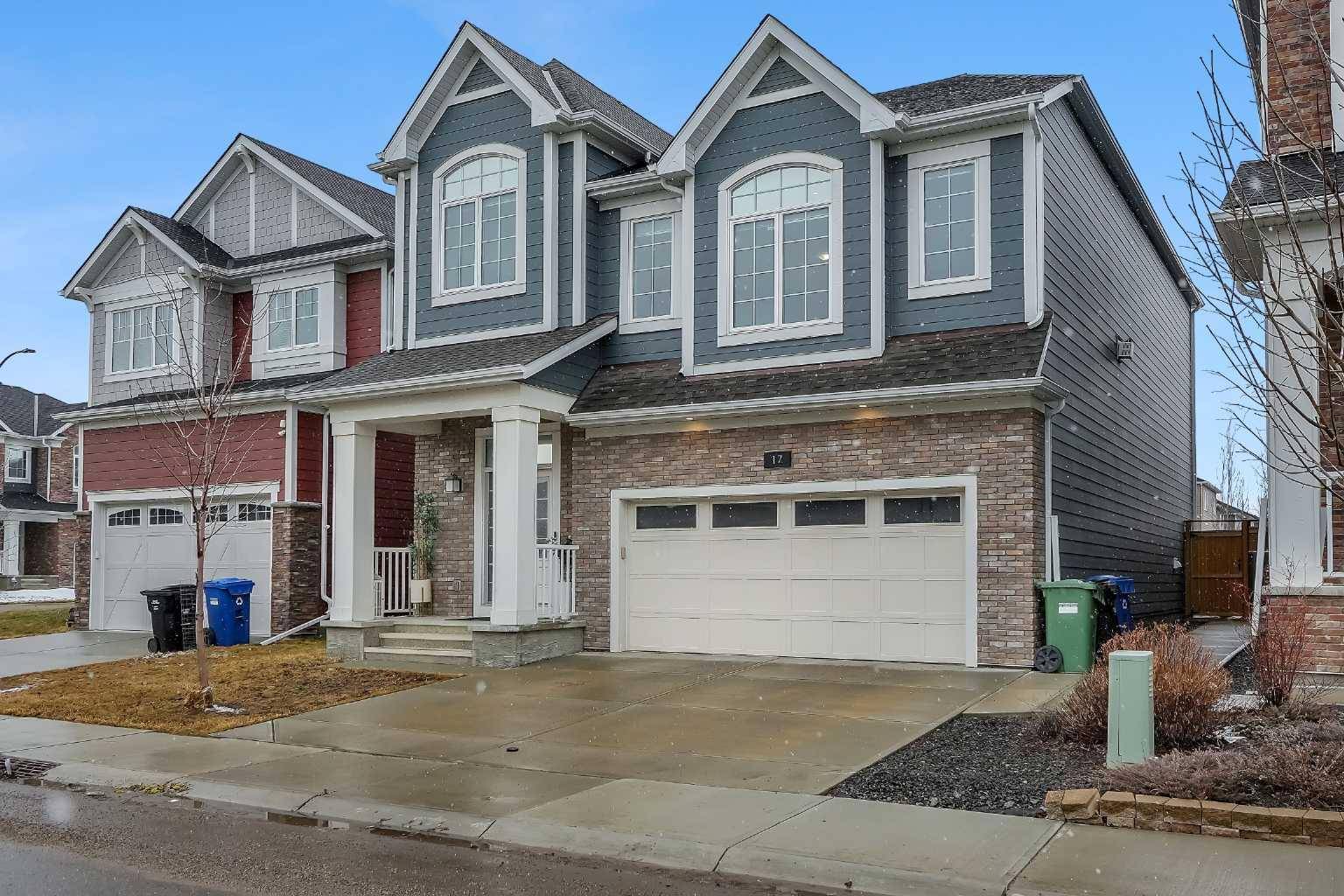 17 Yorkstone WAY SW, Calgary, AB T2X 4K6
