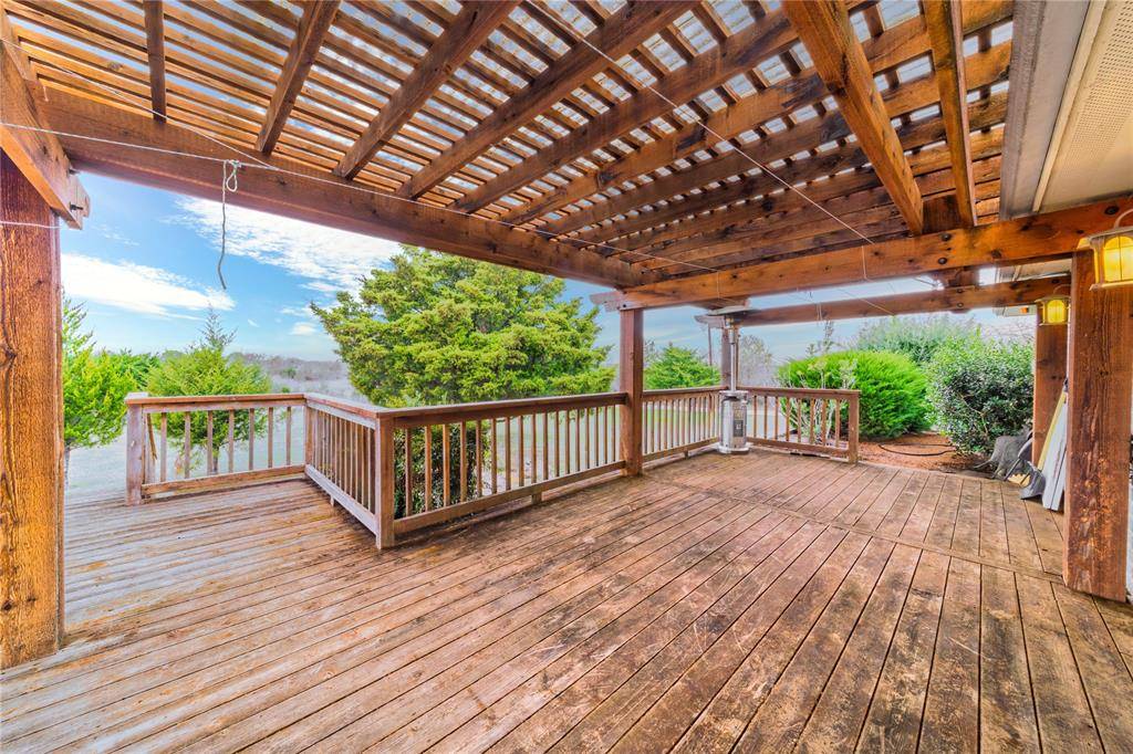 143 Mach Road, Ennis, TX 75119