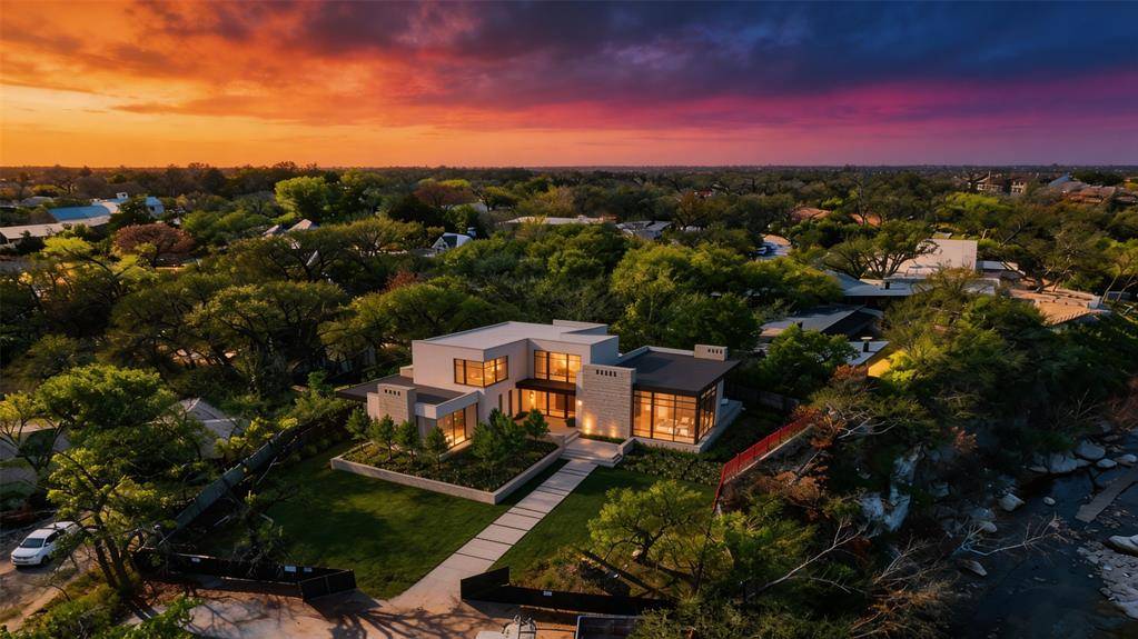 4811 Bluffview Boulevard, Dallas, TX 75209