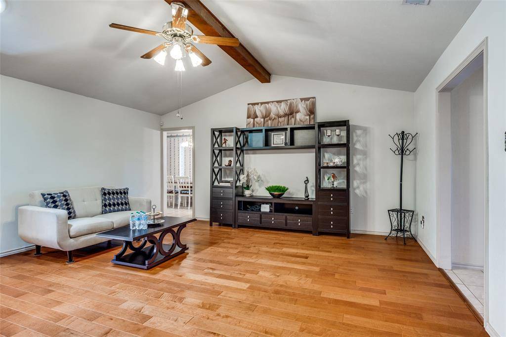 504 Chaffee Drive, Arlington, TX 76006