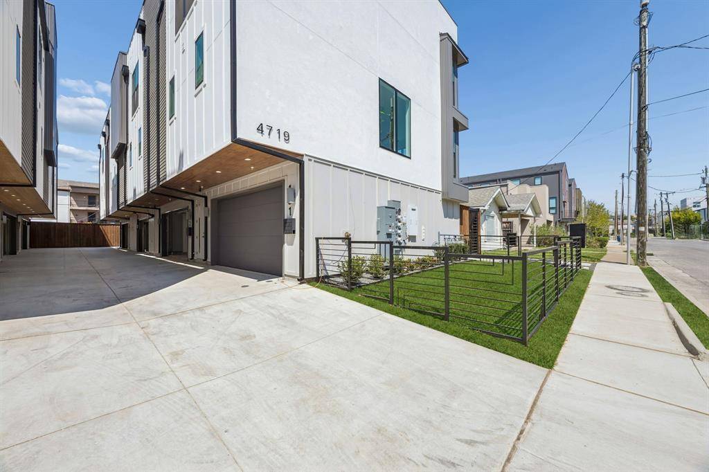 4719 Manett Street, Dallas, TX 75204