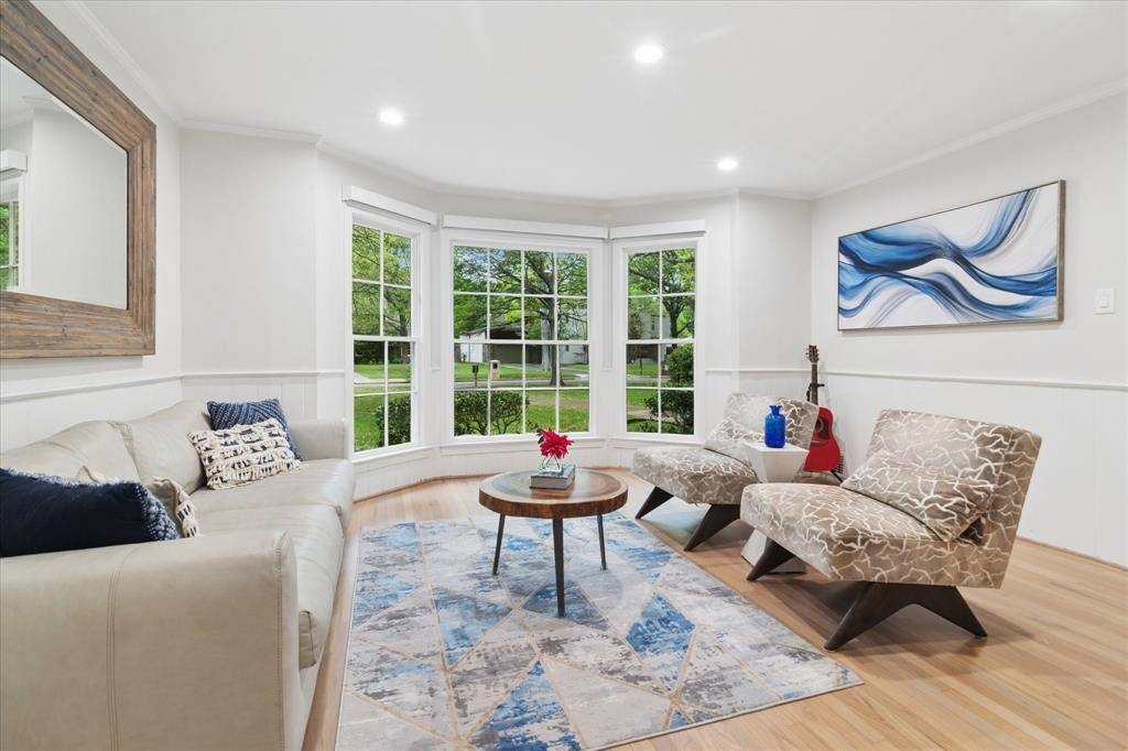 8106 San Benito Way, Dallas, TX 75218