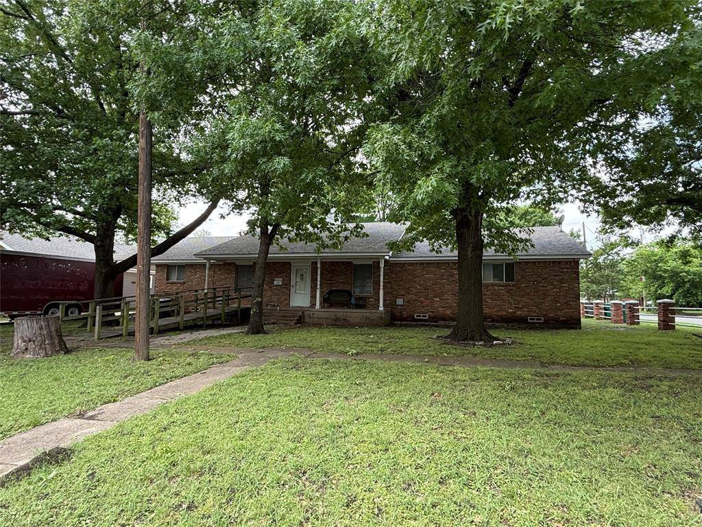 320 N Cleveland Avenue, Sherman, TX 75090
