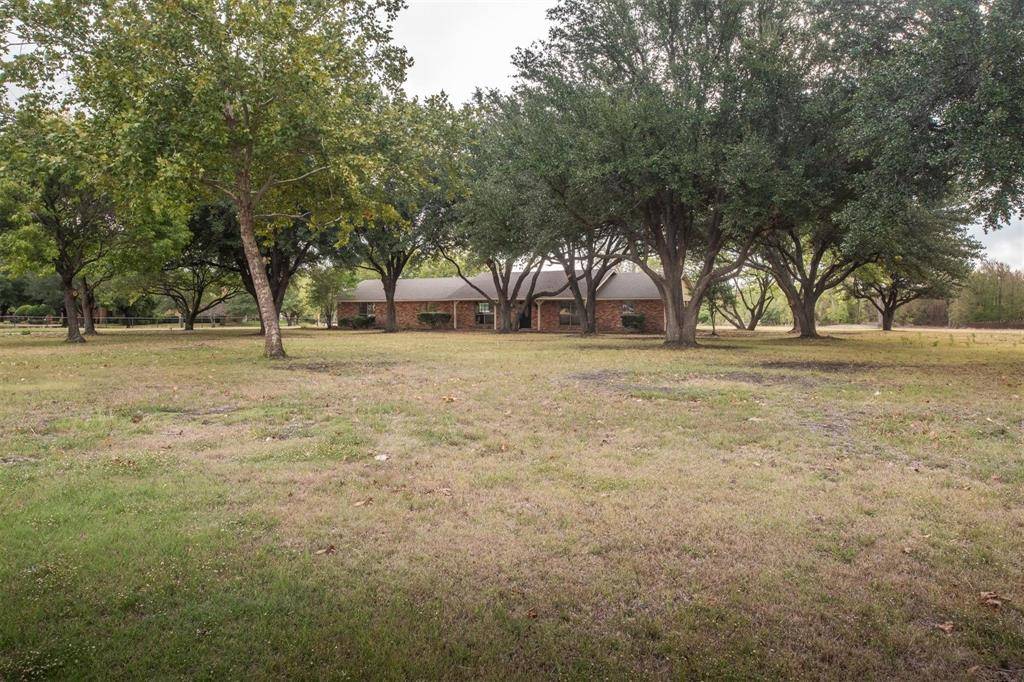 1850 Rock Ridge Road, Lucas, TX 75002