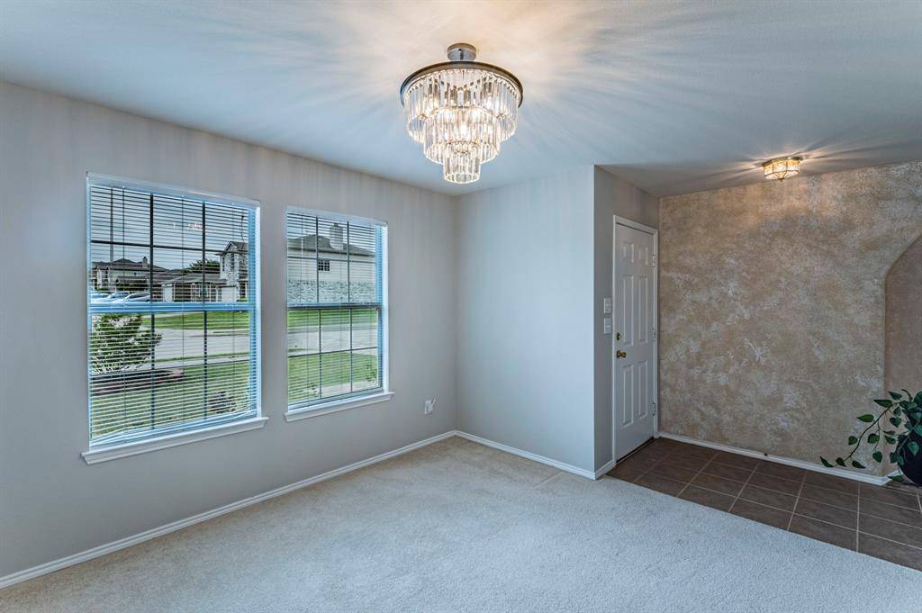 309 Broken Arrow, Krum, TX 76249