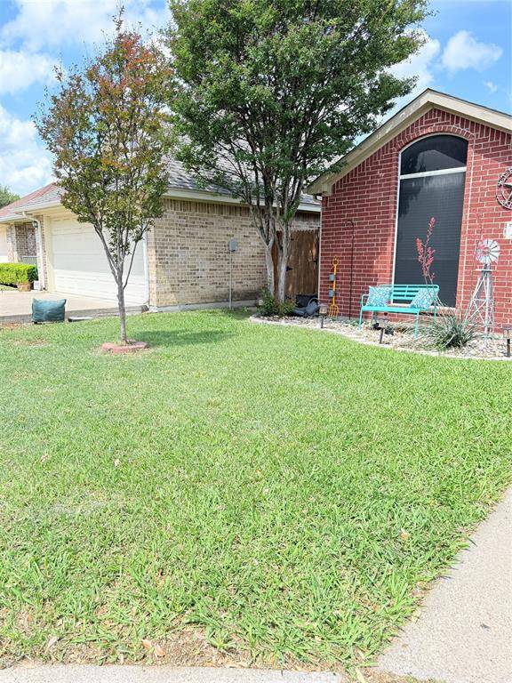 3016 Huntington Court, Waxahachie, TX 75165