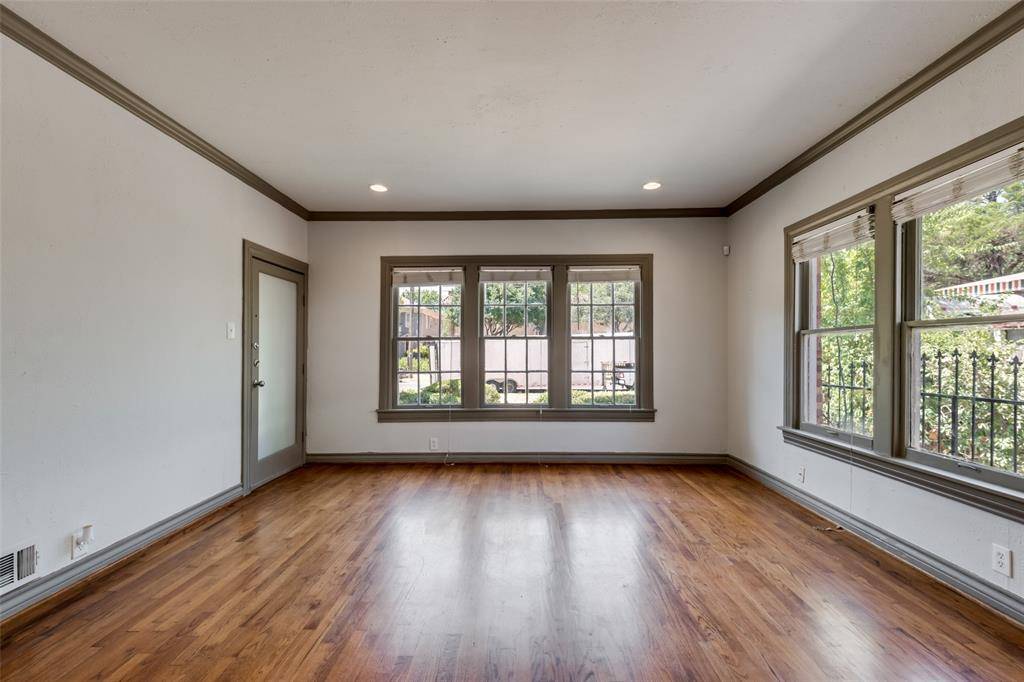 4512 Swiss Avenue, Dallas, TX 75204