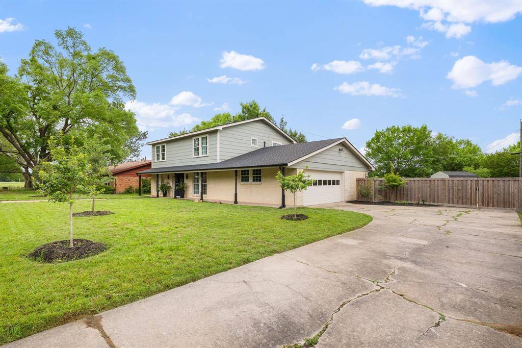 1406 Greenbrier Drive, Sherman, TX 75092