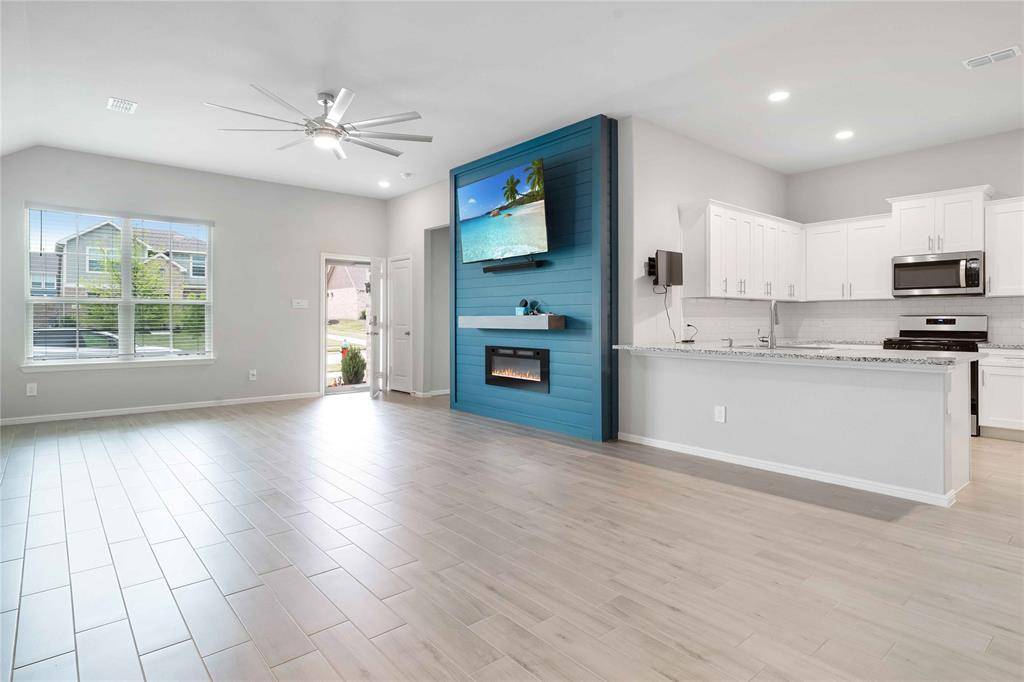 5225 Heritage Street, Haltom City, TX 76117