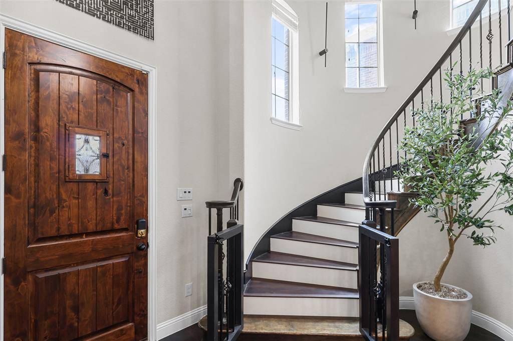 4919 Dominion Boulevard, Irving, TX 75038