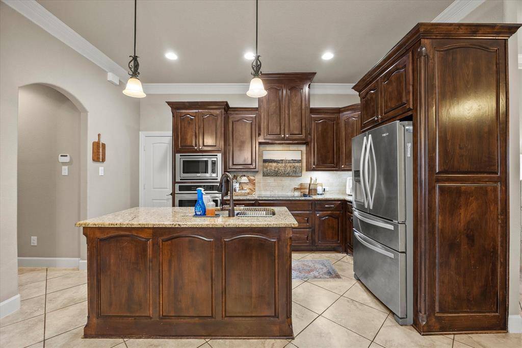 130 Red Cloud Drive, Greenville, TX 75402