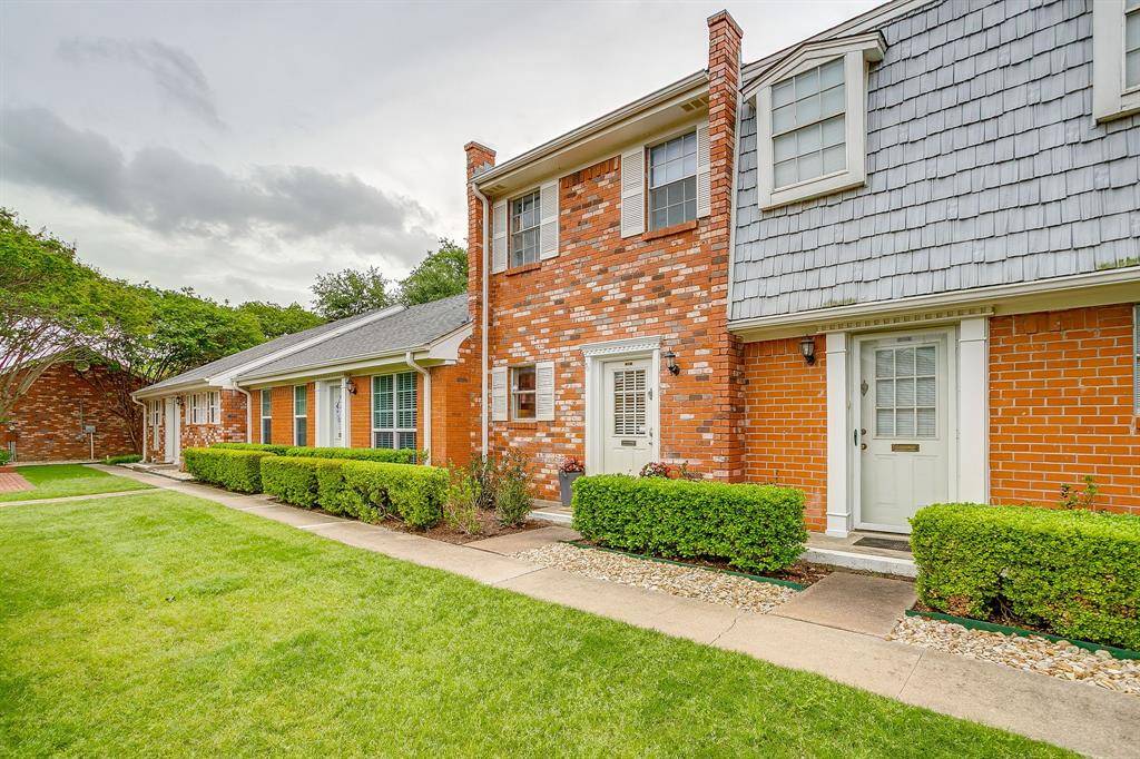 1211 Roaring Springs Road, Fort Worth, TX 76114