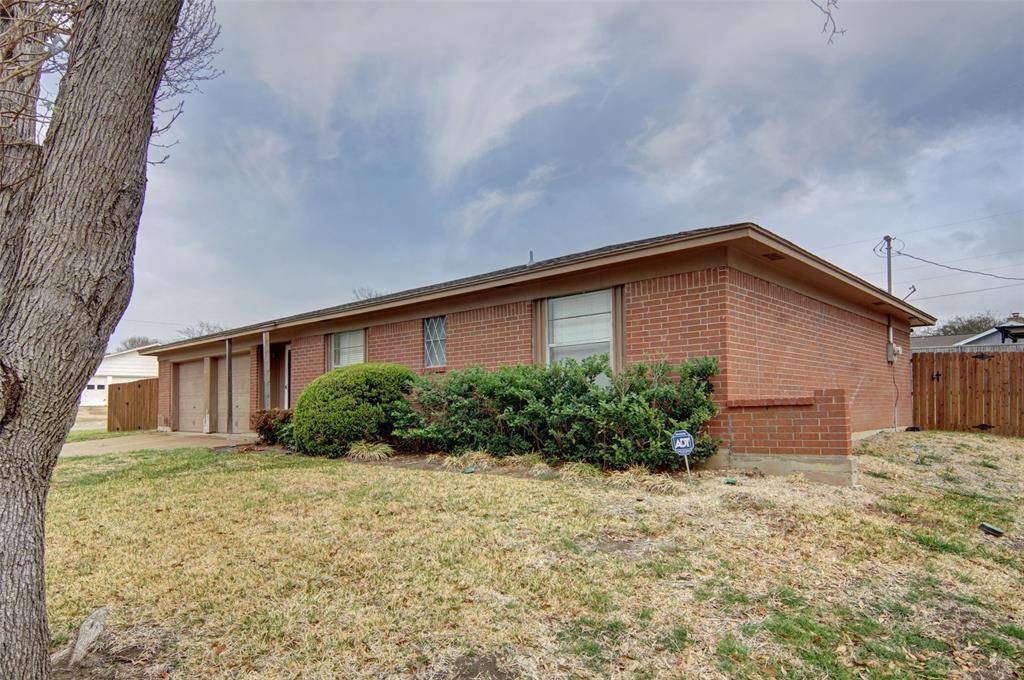 6601 Westrock Drive, Fort Worth, TX 76133