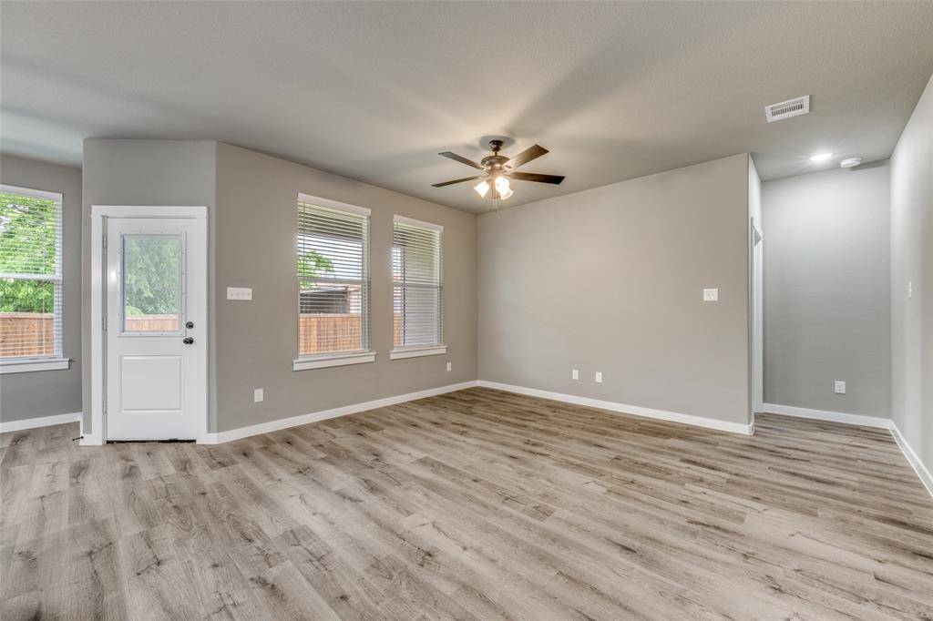 706 Turner Street, Wolfe City, TX 75496