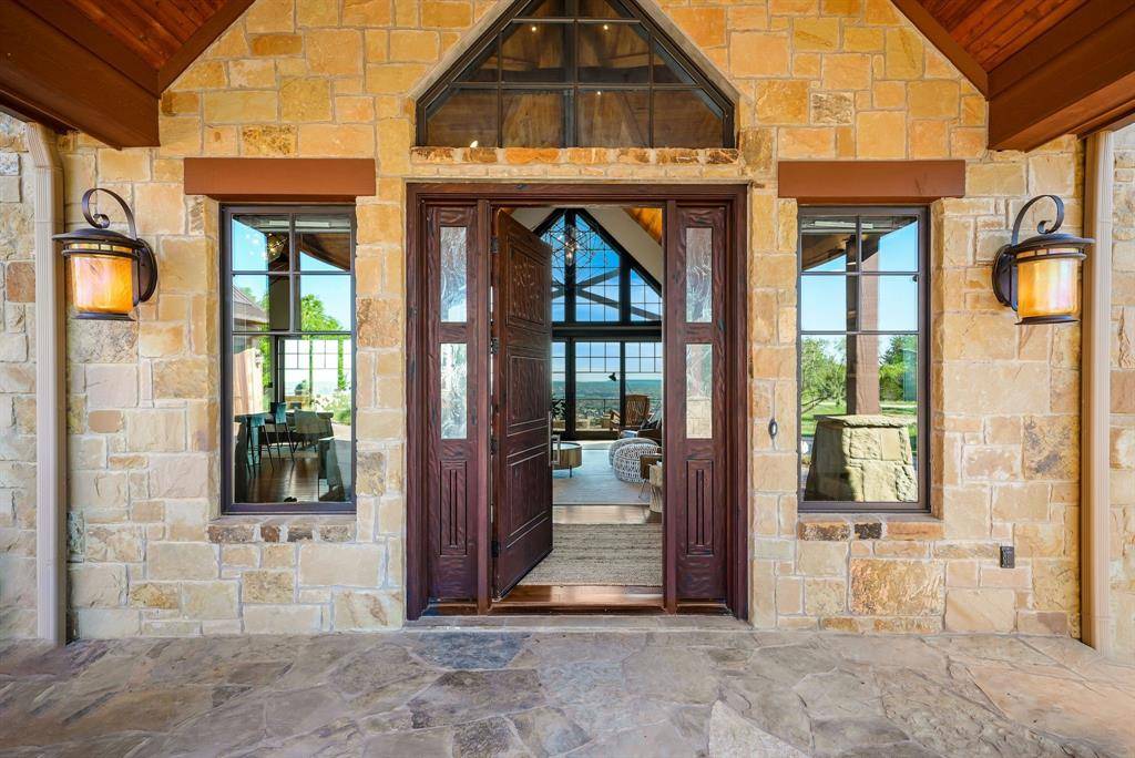 1230 Plateau Place, Graford, TX 76449