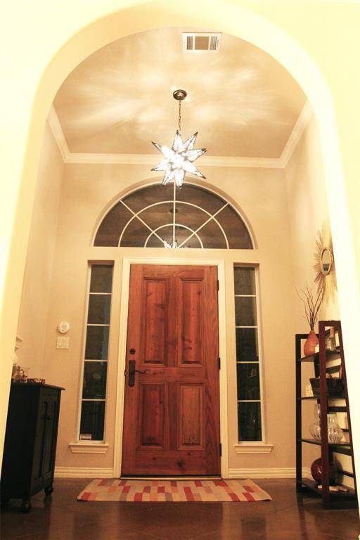 8105 Pecan Ridge Drive, North Richland Hills, TX 76182