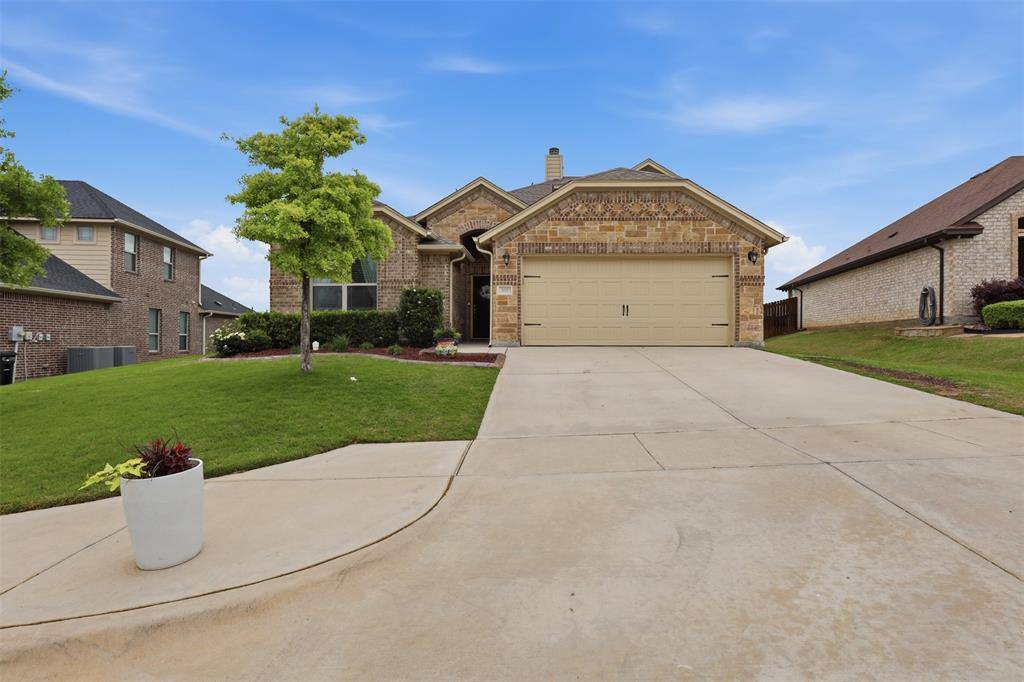 3017 Ridgemont Court, Weatherford, TX 76086
