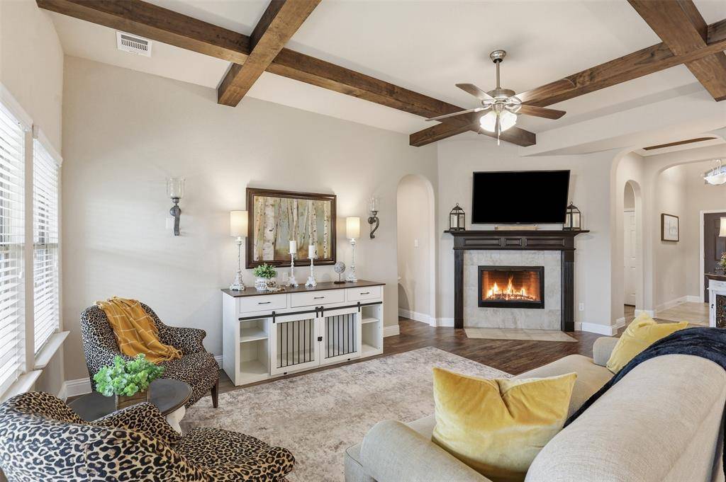 3017 Ridgemont Court, Weatherford, TX 76086