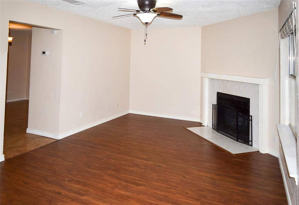 916 Cedar Terrace, Cedar Hill, TX 75104