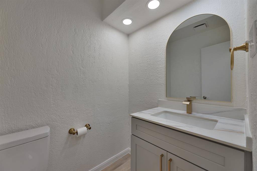 2821 Capella Circle, Garland, TX 75044