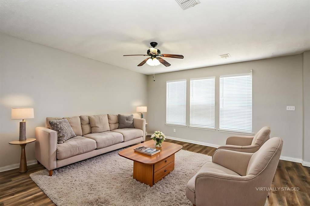 4817 Palm Ridge Drive, Fort Worth, TX 76133