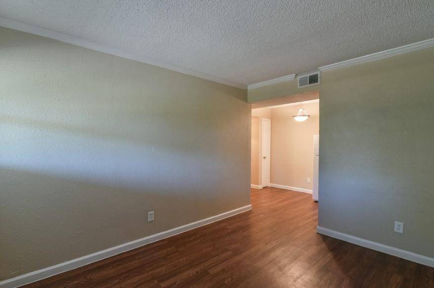 8128 Barclay Street #105A, Dallas, TX 75227