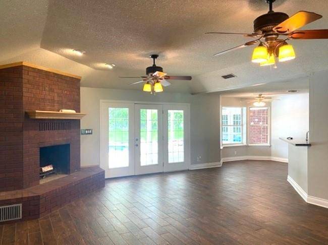 11466 St Hwy 31 E, Murchison, TX 75778