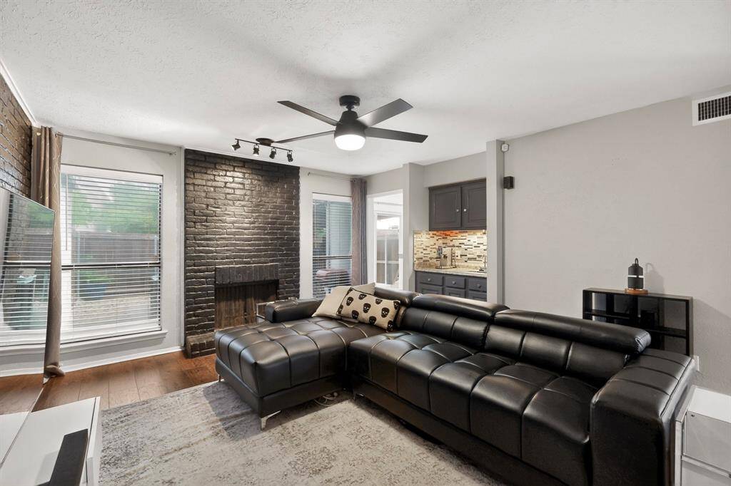 2208 Salem Drive, Carrollton, TX 75006