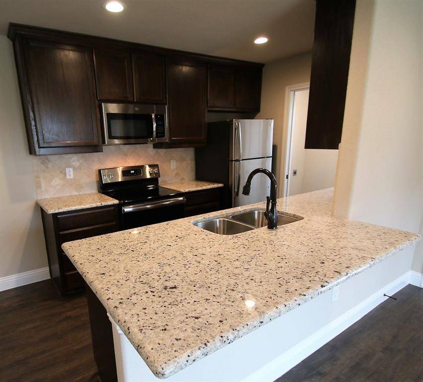 156 Crossbow Court, Weatherford, TX 76088