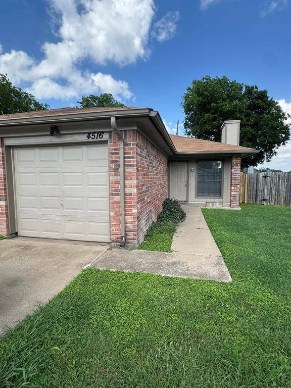 4516 Spinnaker Court, Fort Worth, TX 76135
