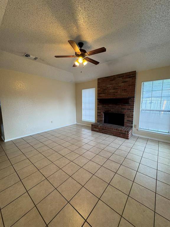 4516 Spinnaker Court, Fort Worth, TX 76135