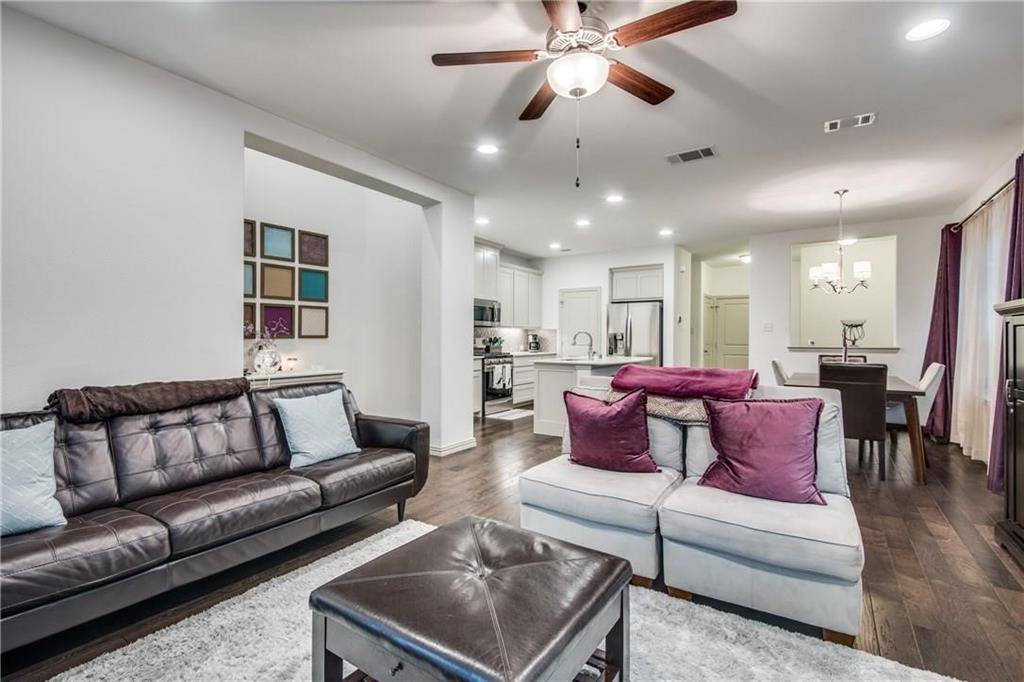 4242 Cascade Sky Drive, Arlington, TX 76005