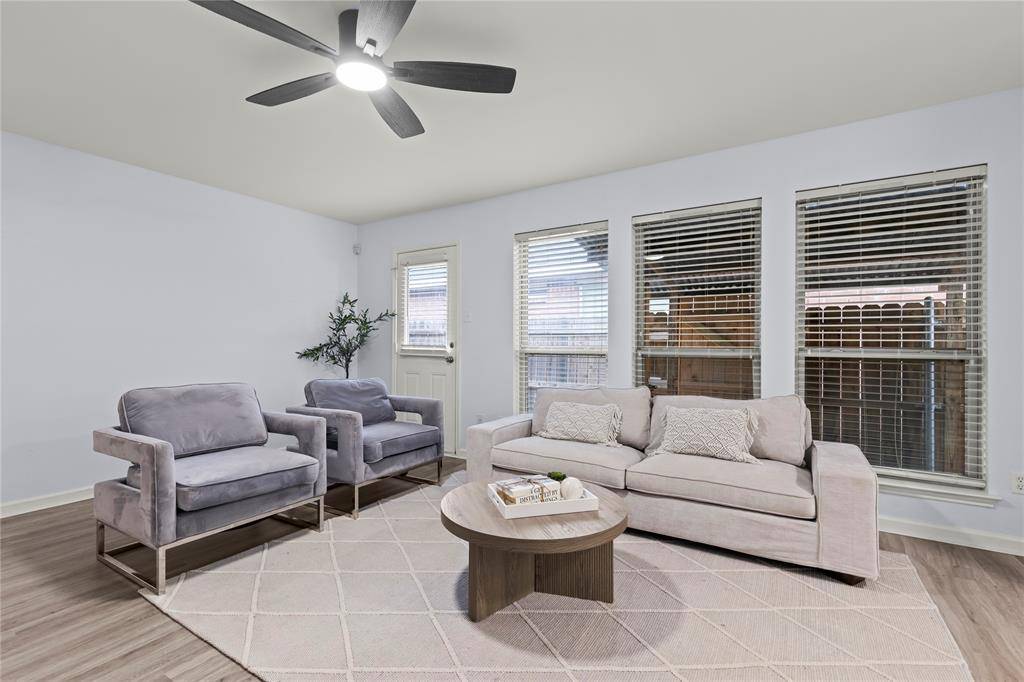 3028 Casa Bella Drive, Arlington, TX 76010