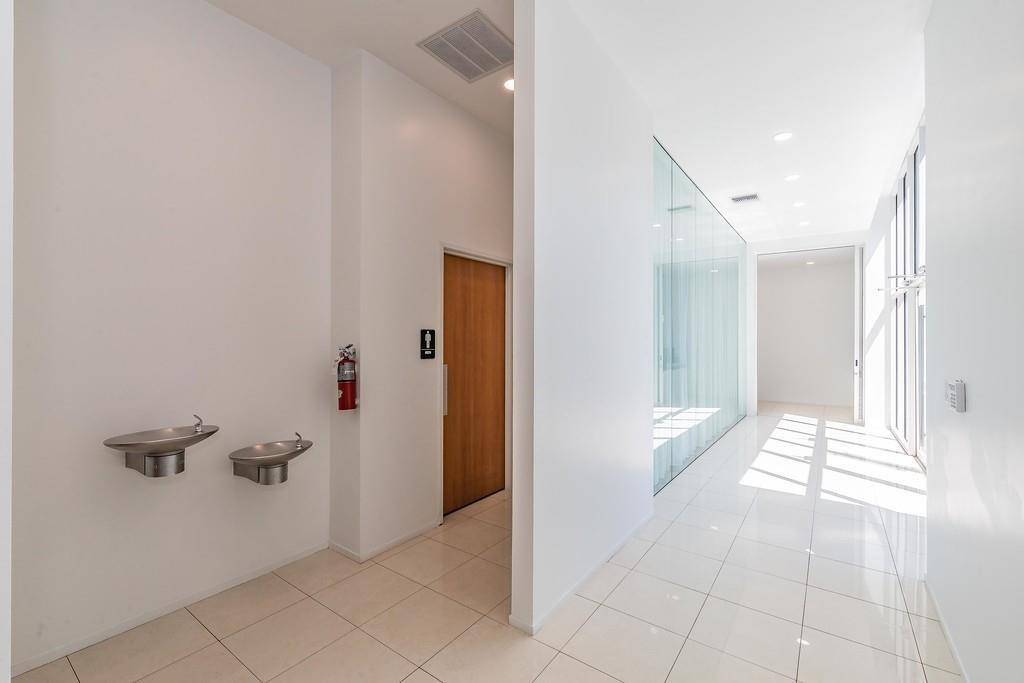 1300 W Randol Mill Road #110, Arlington, TX 76012