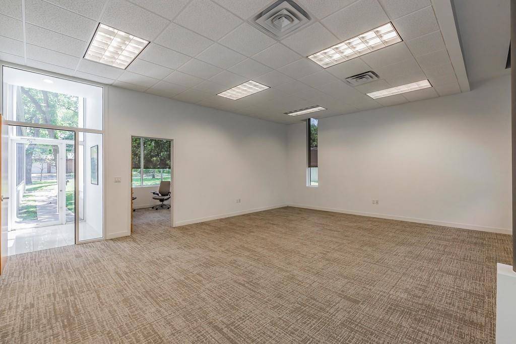 1300 W Randol Mill Road #110, Arlington, TX 76012