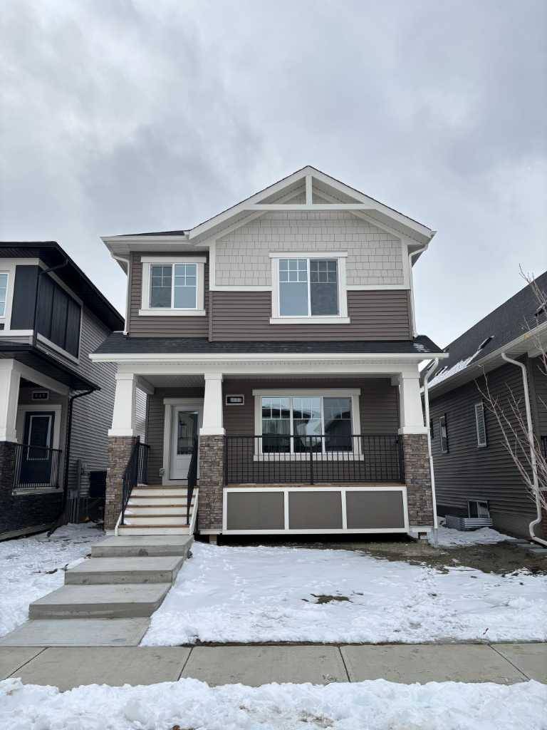 941 Reynolds LN, Airdrie, AB T4B 5L7