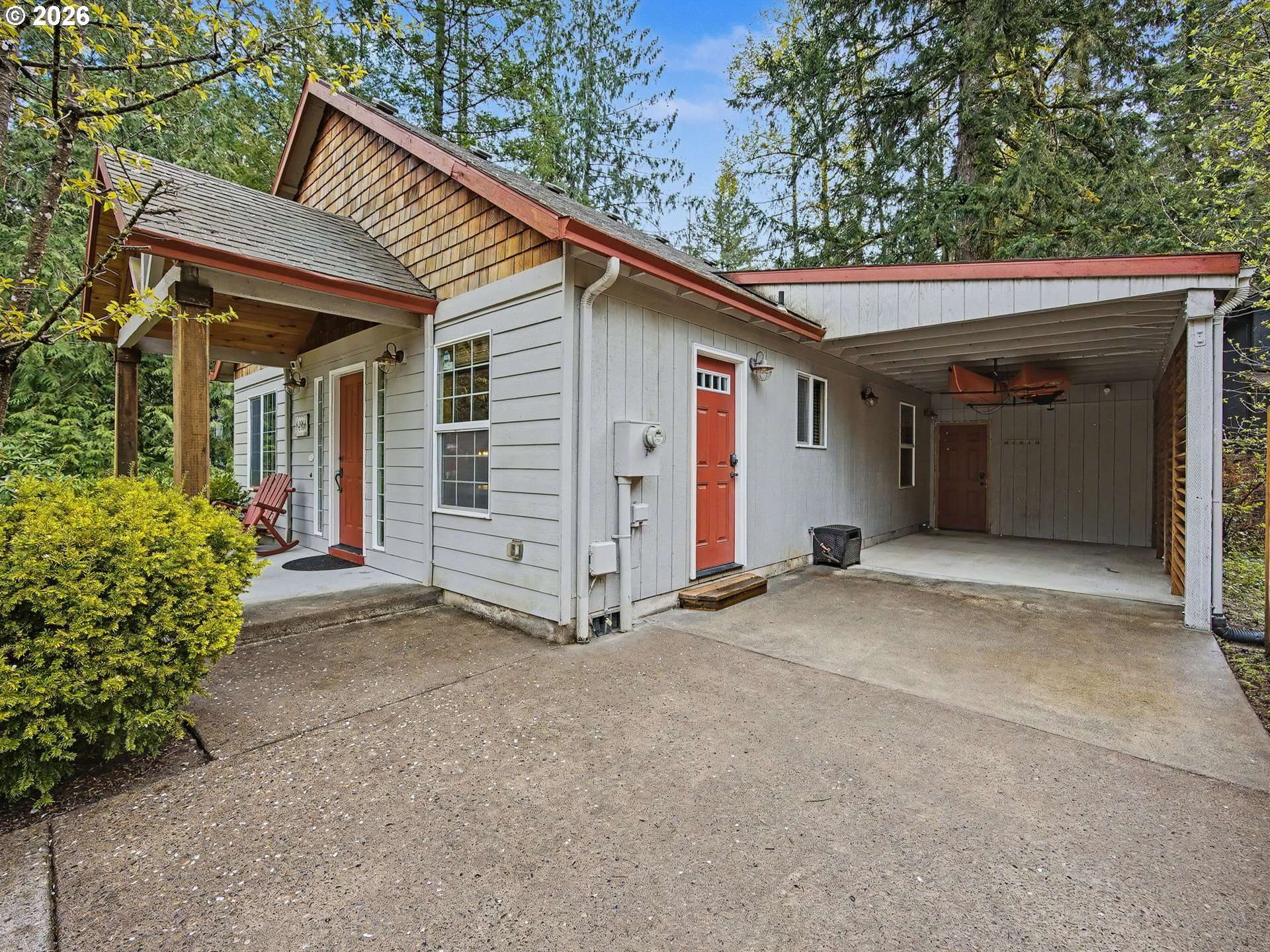 64966 E RIVERSIDE DR, Brightwood, OR 97011