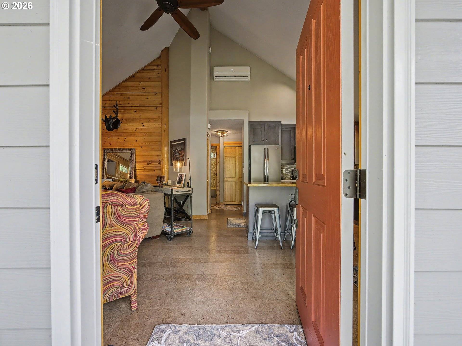 64966 E RIVERSIDE DR, Brightwood, OR 97011