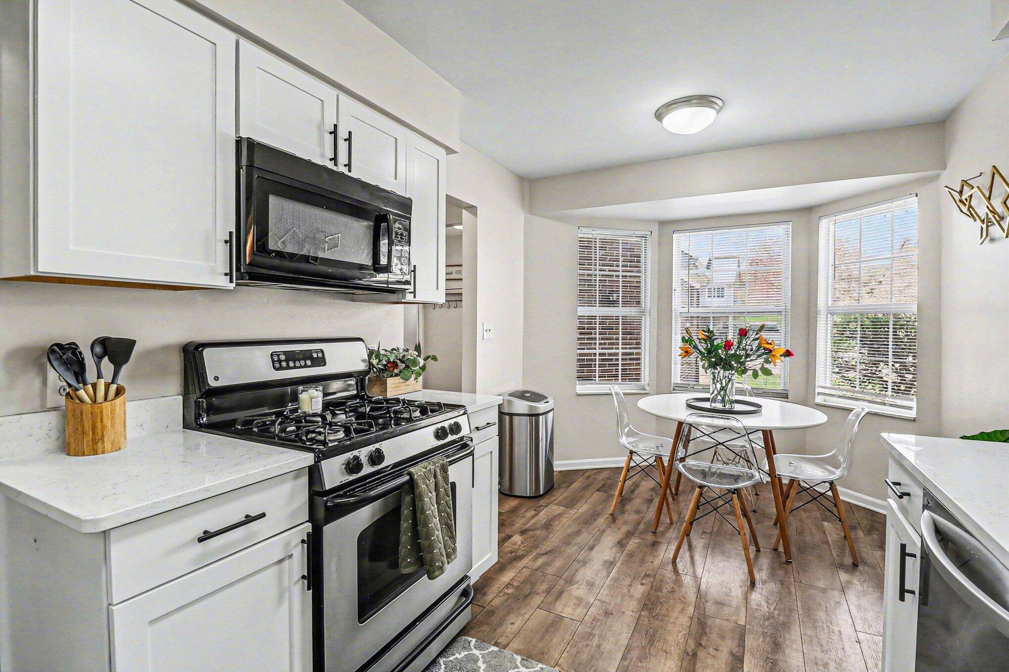 233 Fieldcrest ST, Ann Arbor, MI 48103