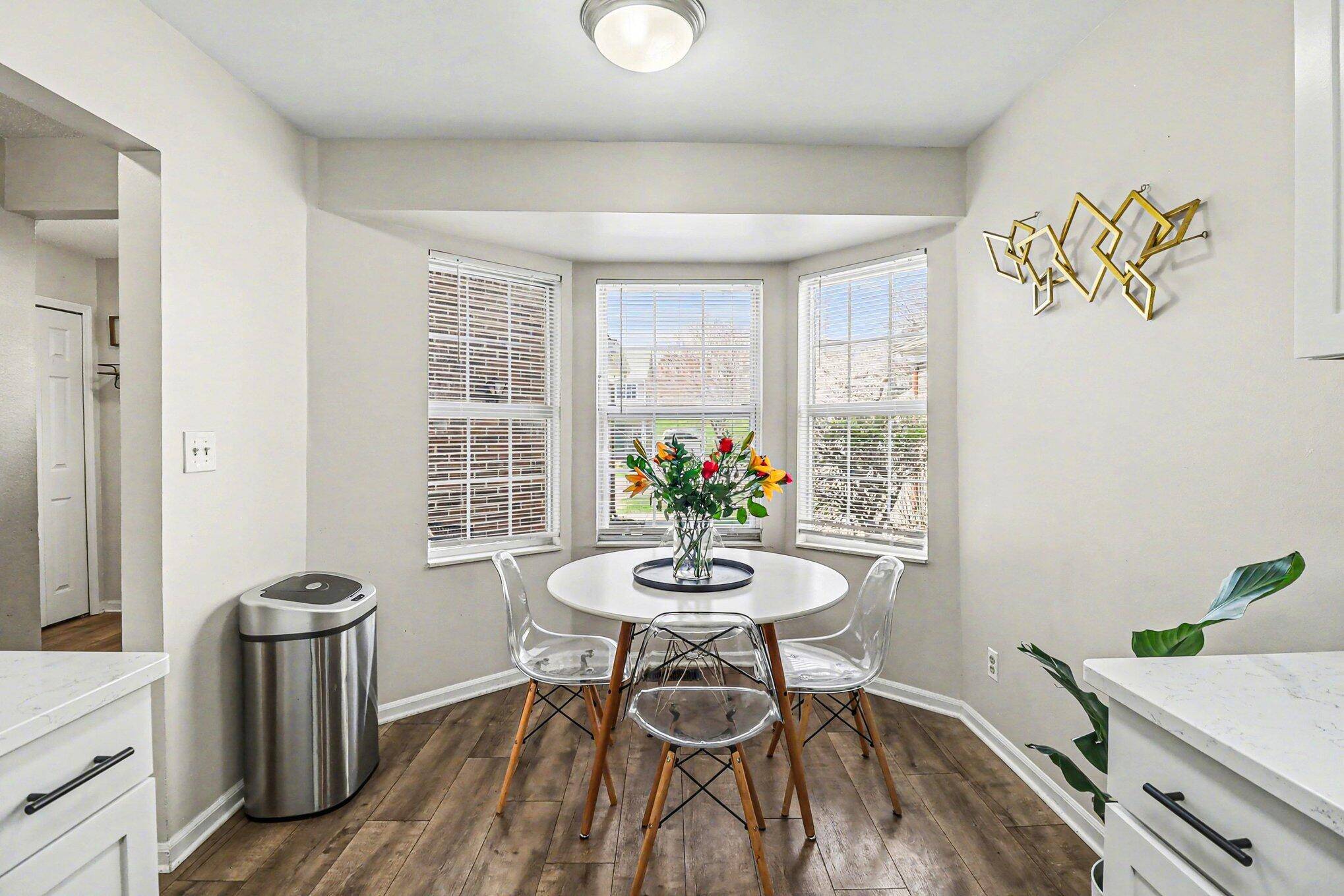 233 Fieldcrest ST, Ann Arbor, MI 48103