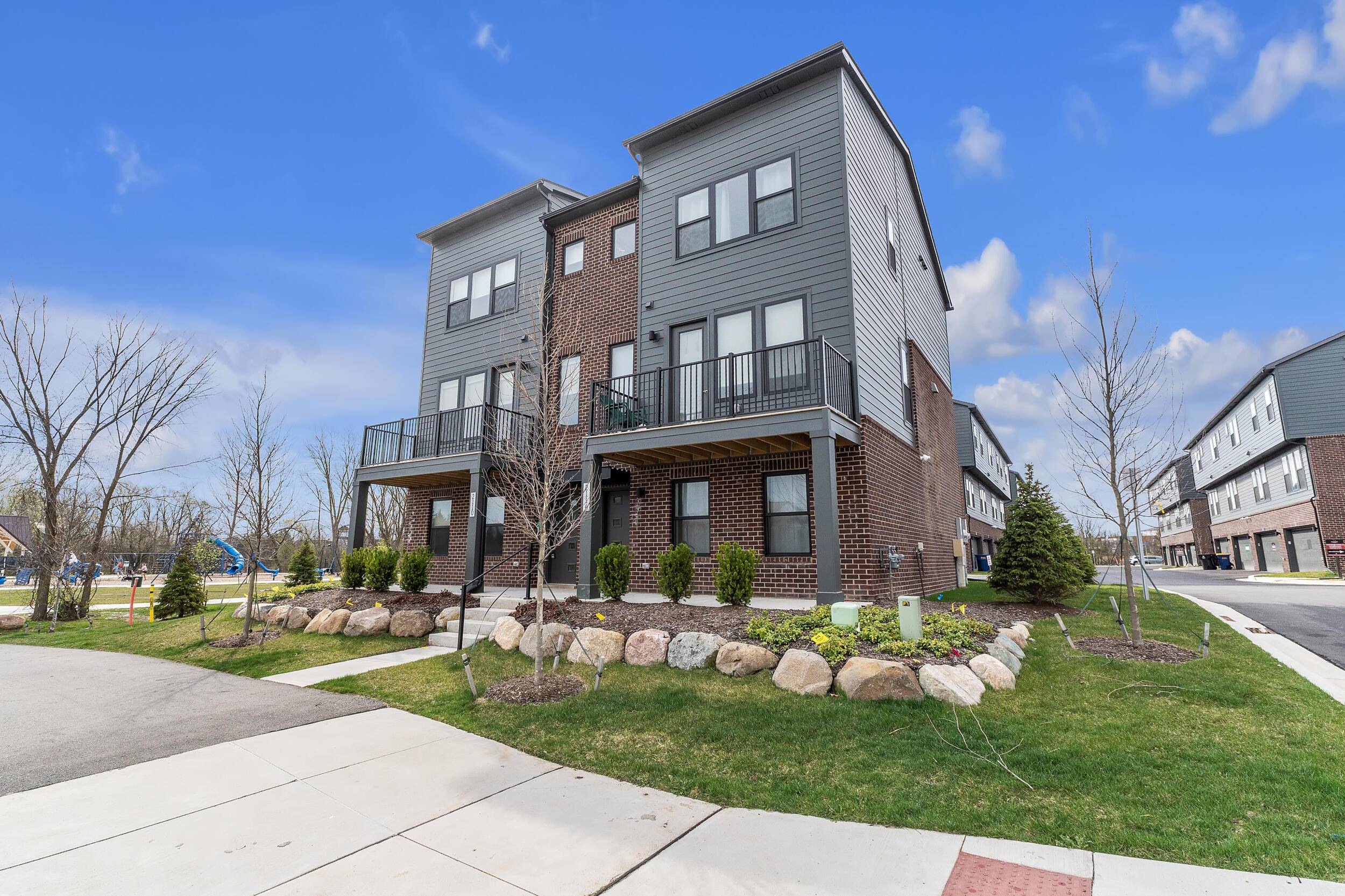 2110 Park DR, Pittsfield Charter Twp, MI 48103