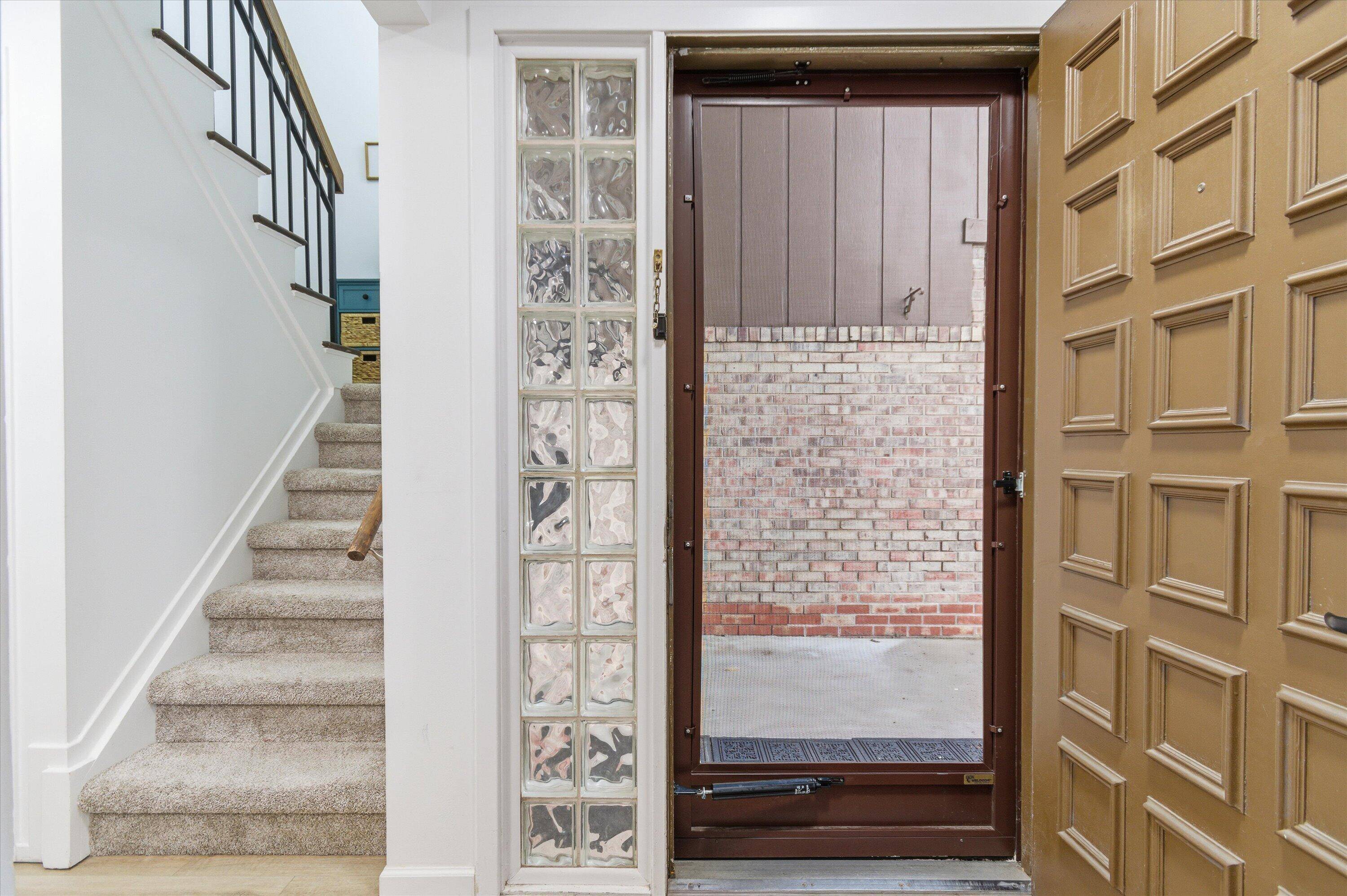 756 Greenhills DR, Ann Arbor, MI 48105