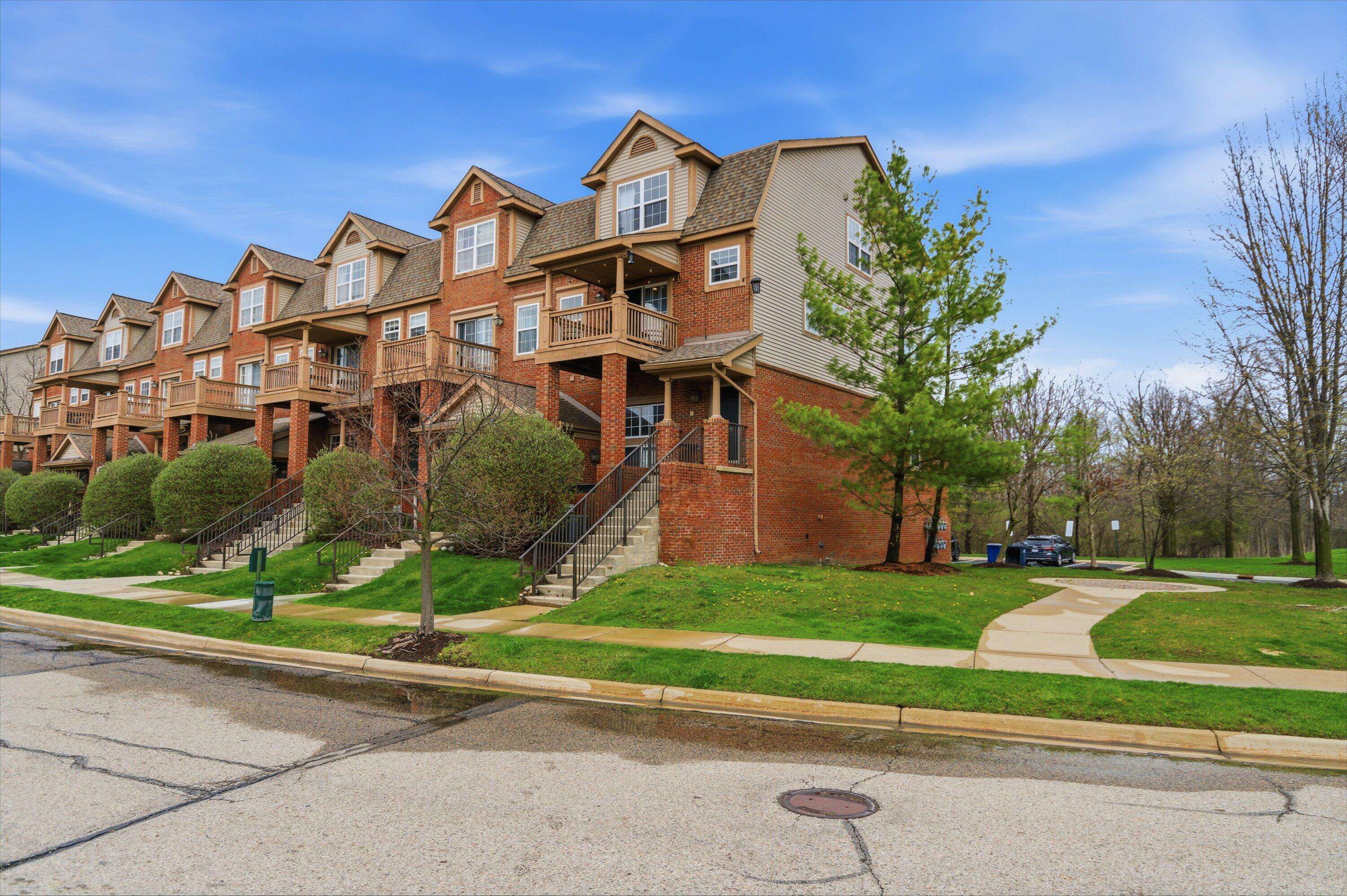 2865 Barclay WAY, Ann Arbor, MI 48105