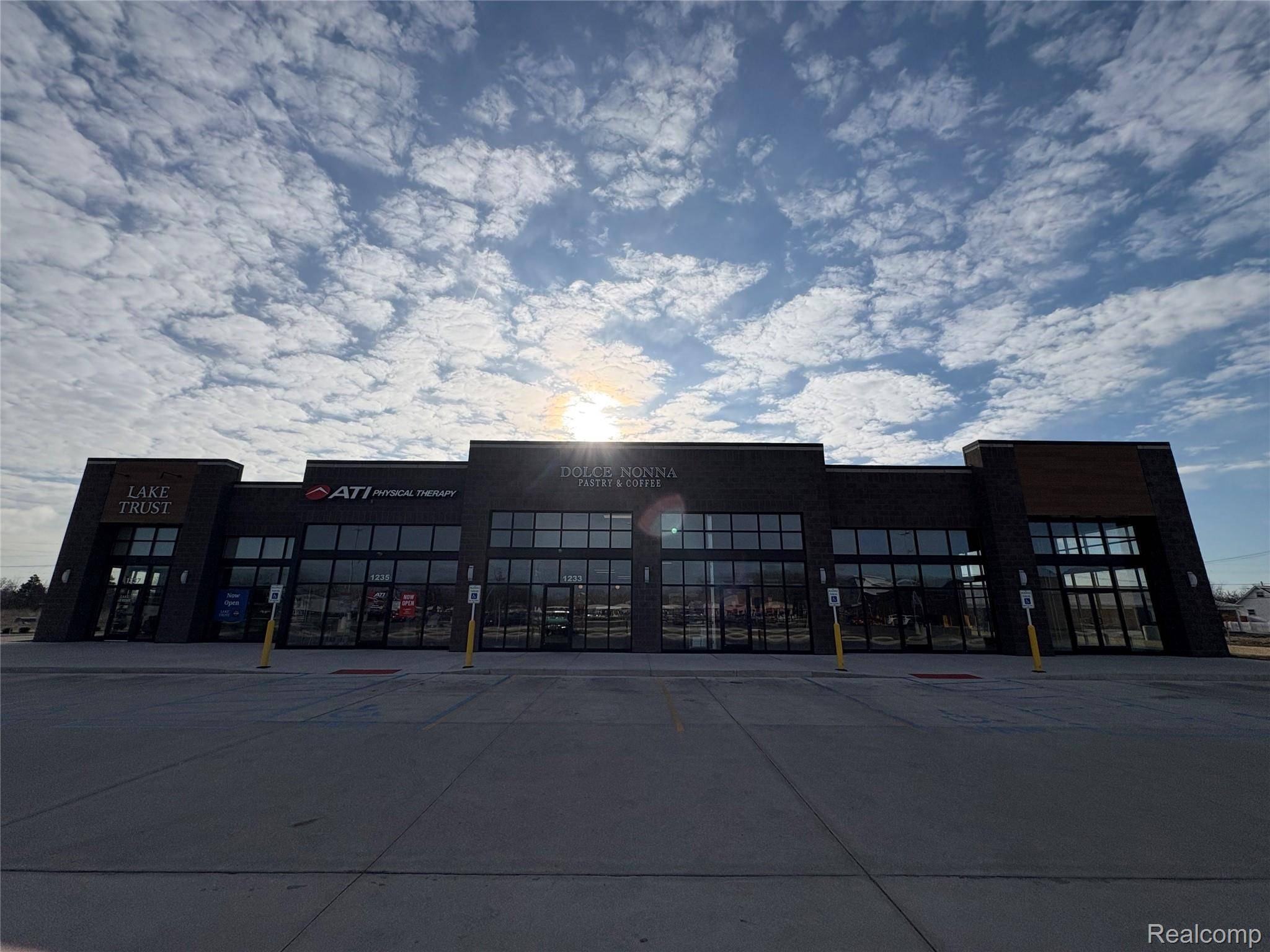 1229 Holiday BLVD #1229, Monroe, MI 48162