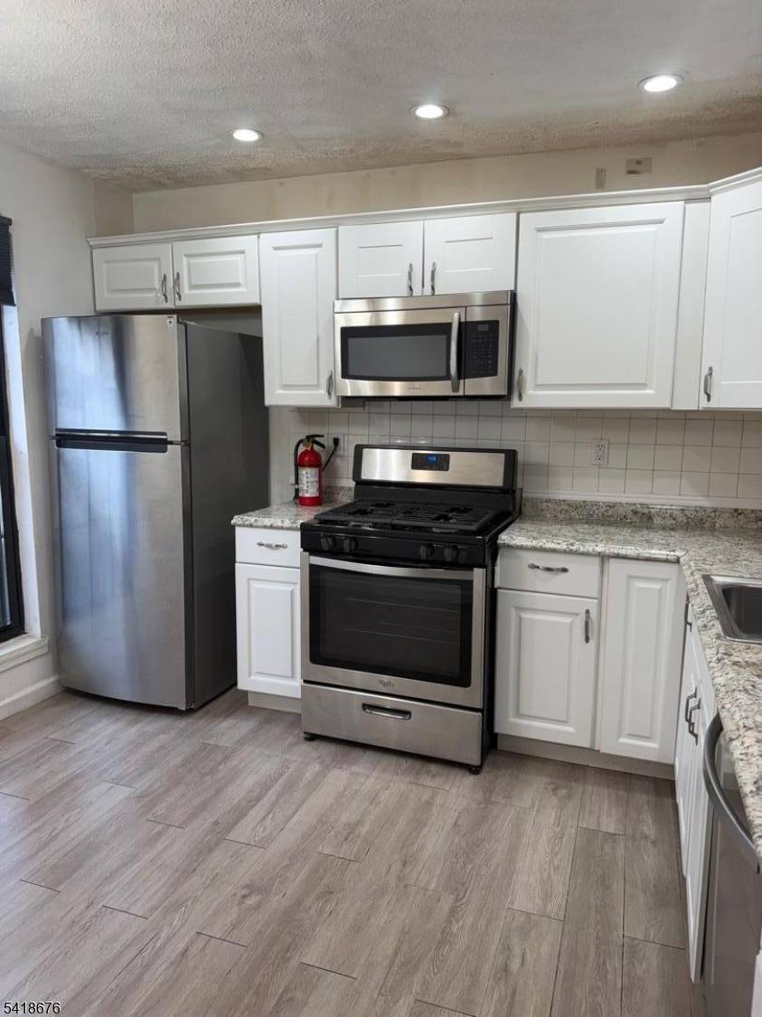 246 Hampshire Ct, Piscataway Twp., NJ 08854